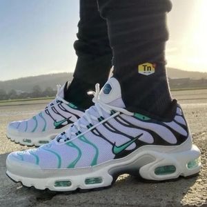 NIKE Air Max Plus White Hyper Jade-Black Size 8.5